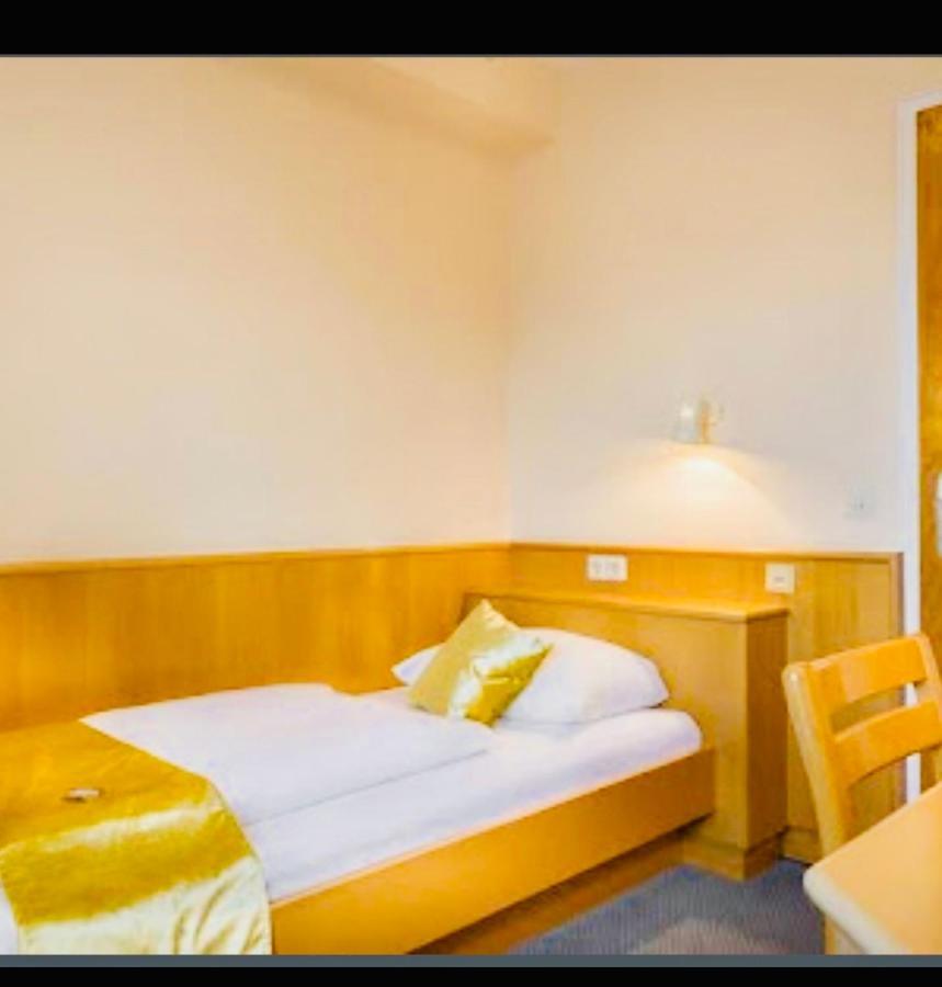 Mc Hotel Karlsruhe Eksteriør bilde