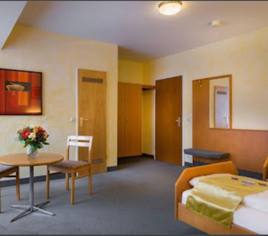 Mc Hotel Karlsruhe Eksteriør bilde
