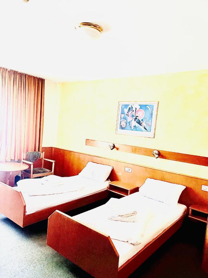 Mc Hotel Karlsruhe Eksteriør bilde