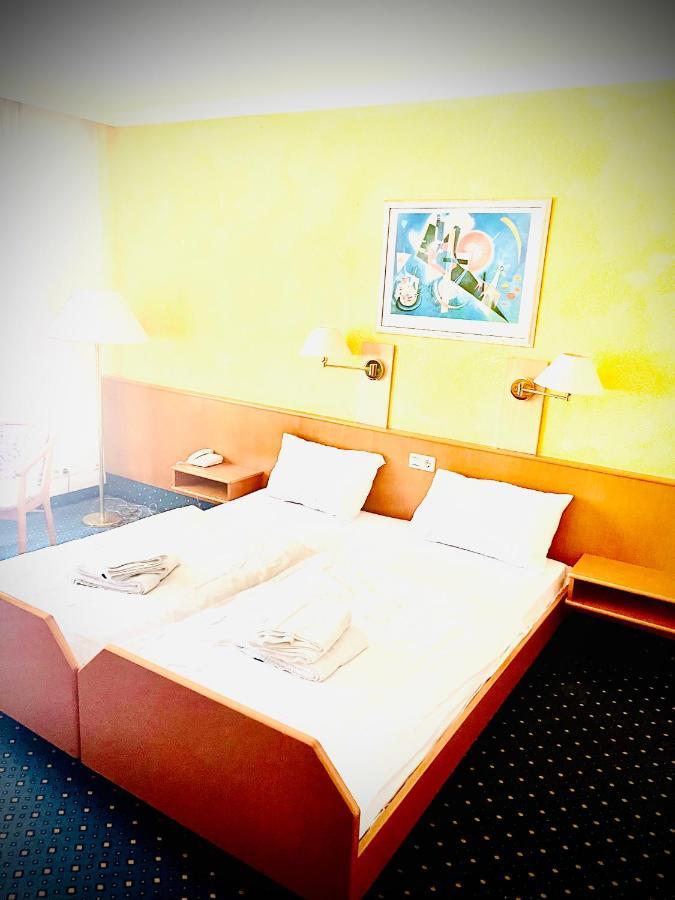 Mc Hotel Karlsruhe Eksteriør bilde