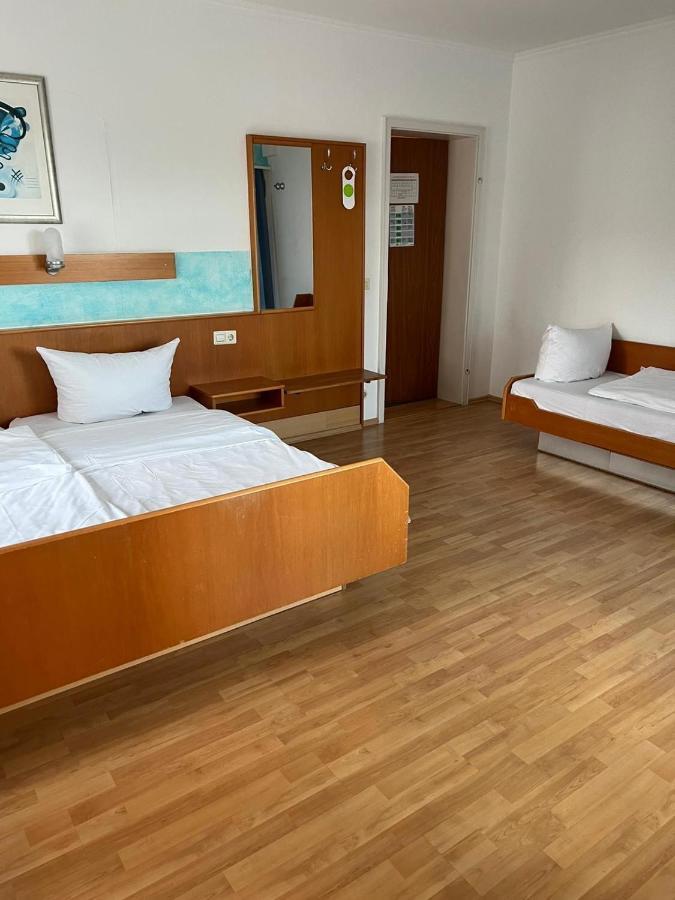 Mc Hotel Karlsruhe Eksteriør bilde