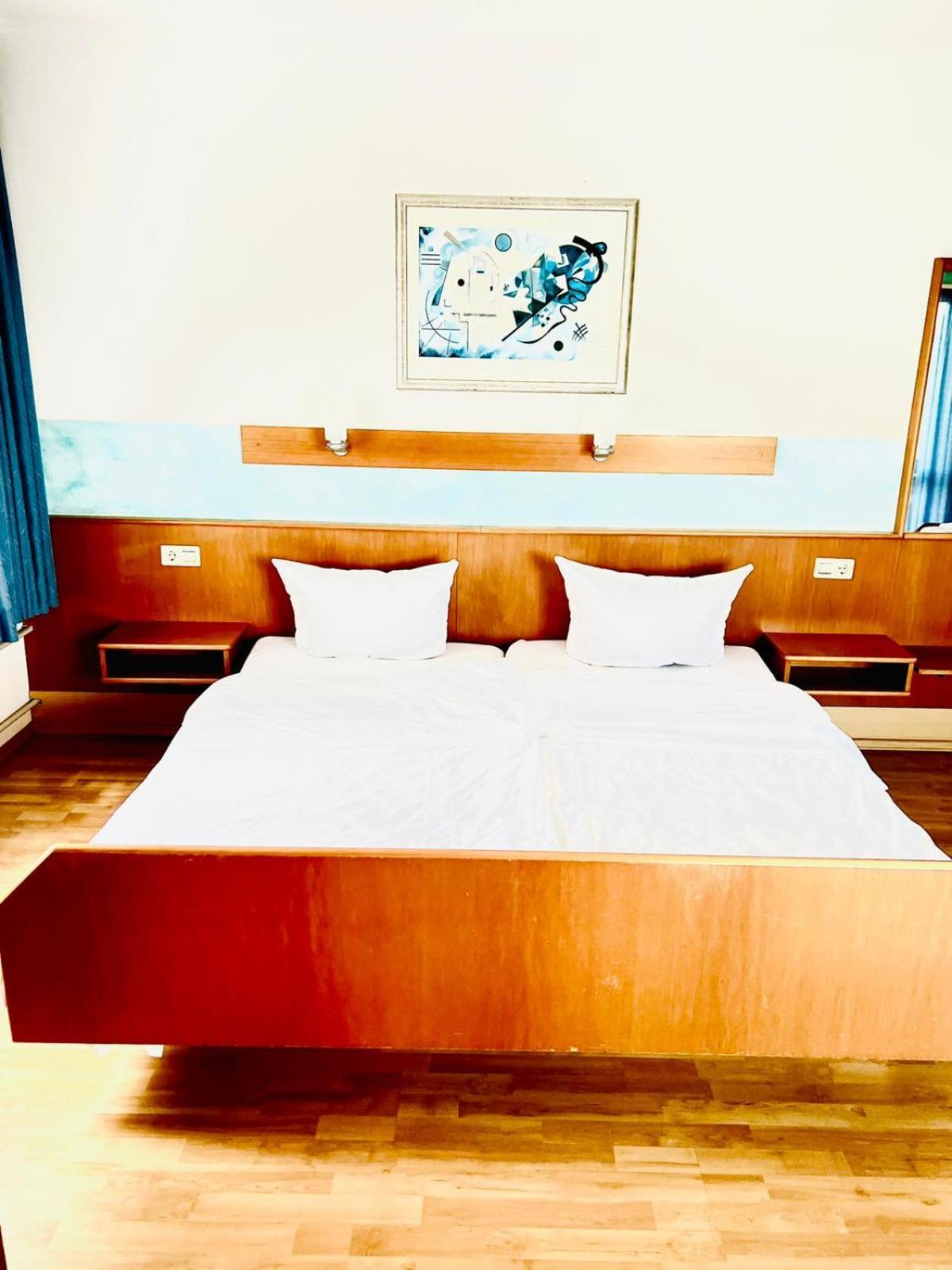 Mc Hotel Karlsruhe Eksteriør bilde